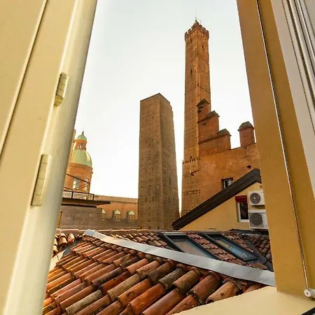 Asinelli Panoramic Rooftop, In Front Of The Two Towers *
