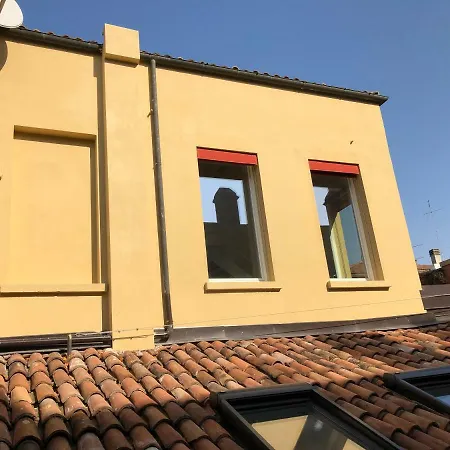 Asinelli Panoramic Rooftop, In Front Of The Two Towers Daire Bolonya