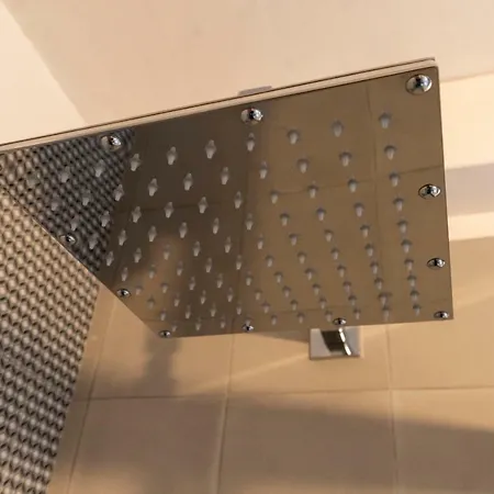 Asinelli Panoramic Rooftop, In Front Of The Two Towers Daire